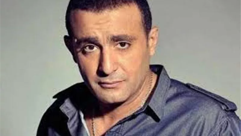 أحمد السقا يعلن عن مفاجأة لجمهوره.. صور