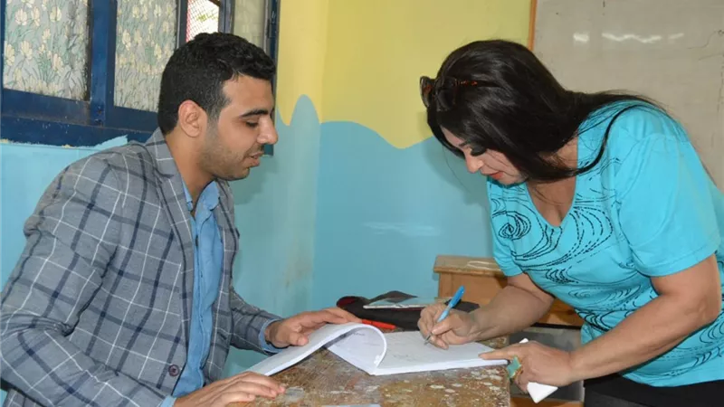 فيفي عبده تدلي بصوتها فى المهندسين .. صور