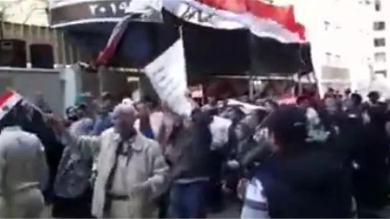 مسيرة حاشدة لمواطنى السيدة زينب باتجاه لجان التصويت .. فيديو