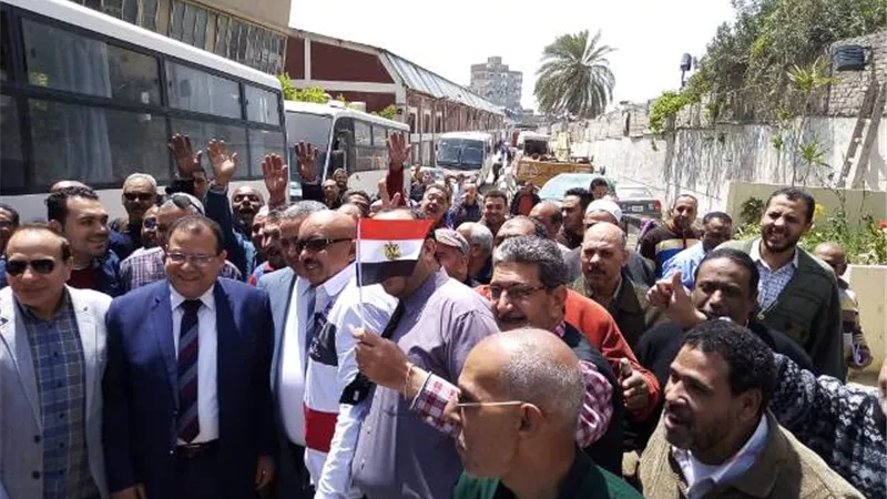 البدوي: عمال الاسكندرية يعزفون ملحمة وطنية فى حب الوطن