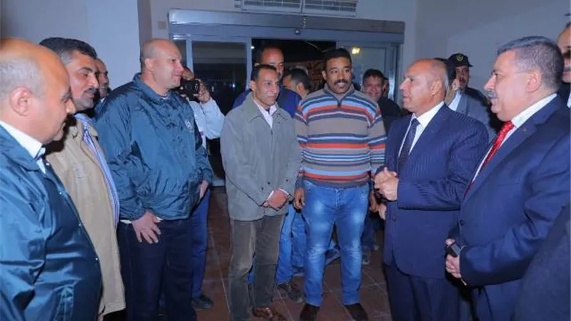 الوزير : احتشاد المواطنين في طوابير أمام اللجان للإدلاء بأصواتهم في الإستفتاء على التعديلات الدستورية