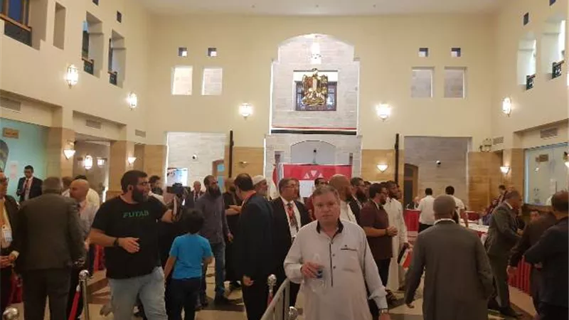 انتهاء فترة التصويت على تعديل الدستور بالخارج والرياض وجدة بدأوا عملية الفرز