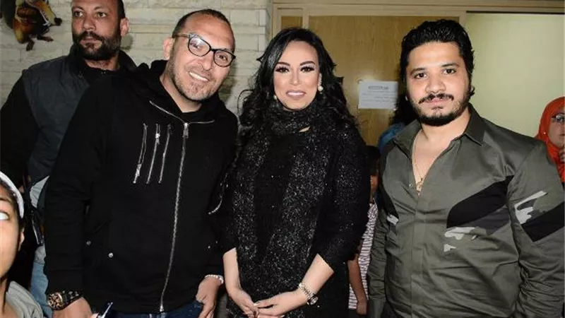 بالصور .. مروة ناجي وحجاج ومينا وشاهين يشعلون نادي الشمس 