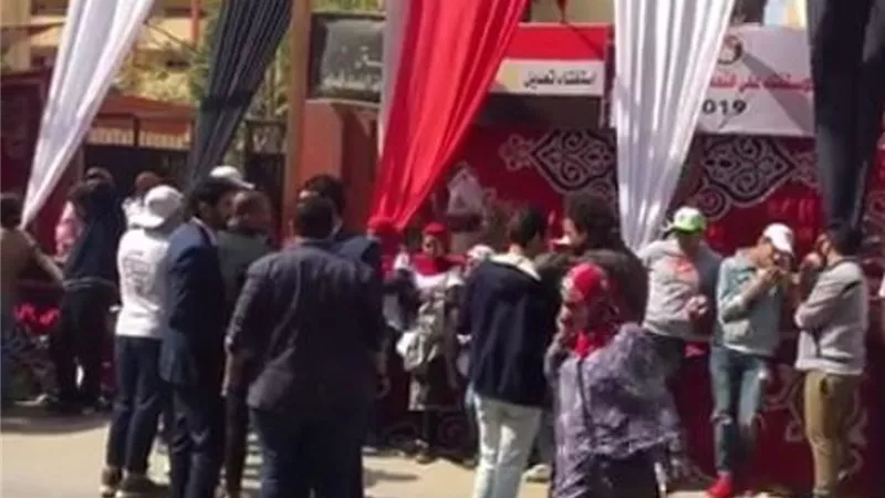 طوابير بلجنة شبرا الفندقية في ثالث ايام الاستفتاء على التعديل الدستوري..فيديو