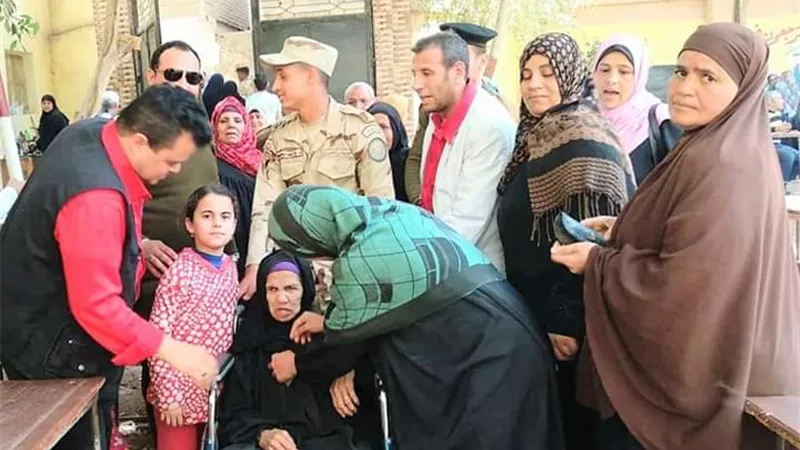 تزايد الاقبال على اللجان فى مركز بلبيس