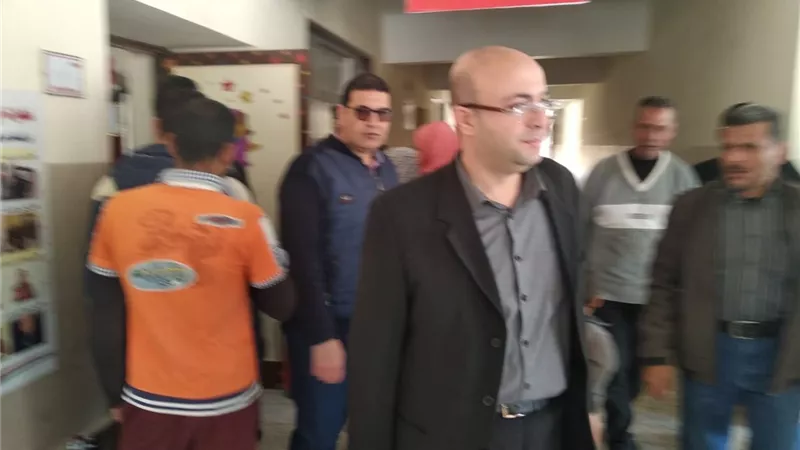 نائب محافظ بورسعيد يتابع انتظام عملية الإستفتاء علي الدستور