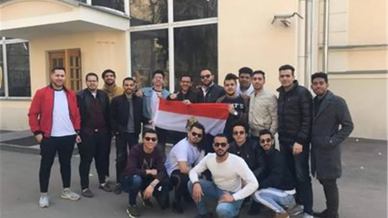 شباب المصريين في روسيا يقودون الجالية للاستفتاء في ملحمة وطنية..صور