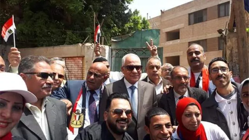 راشد يتفقد لجان الاستفتاء ببولاق وكرداسة وأوسيم ومنشأة القناطر