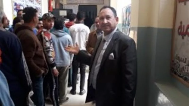 صوت الشباب يسطع فى الاستفتاء على شكل وفود فى مشهد فريد
