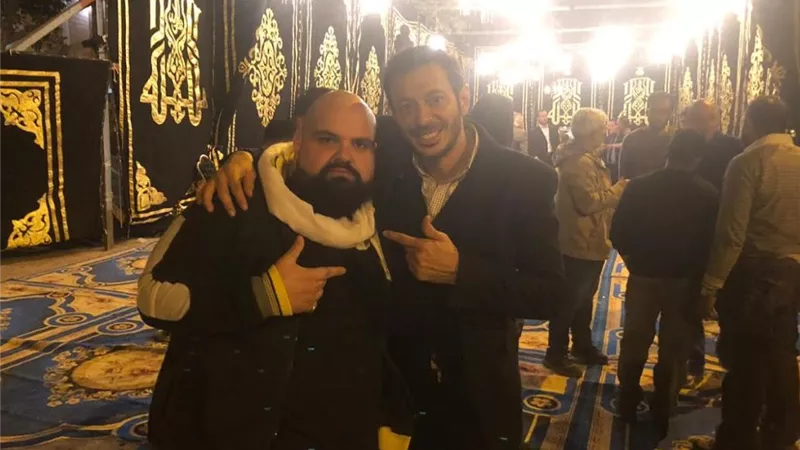 مصطفى شعبان يستعين بصديقه مجدي البحيري ليخرجه من أزماته في 