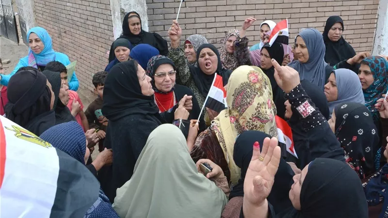 الشباب و المرأة اقبال غير متوقع.. صور وفيديو