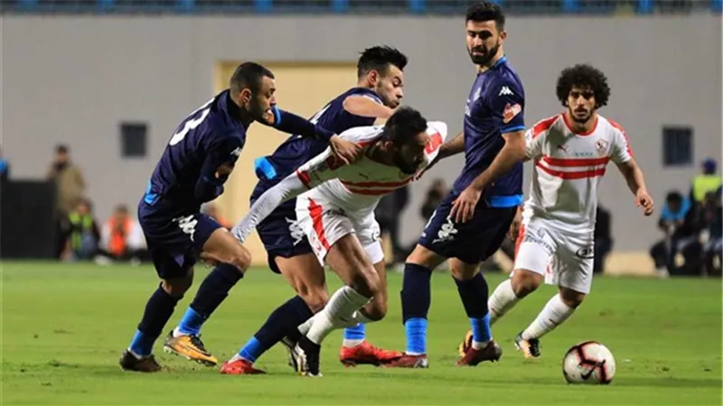 رئيس الزمالك يحفز لاعبيه قبل مواجهة بيراميدز