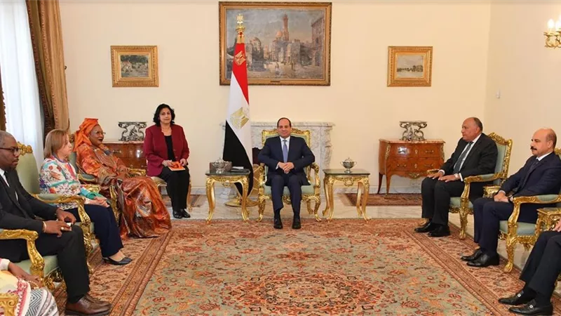 السيسى : الارتقاء بحقوق الإنسان أهم الأولويات لرؤية مصر 2030