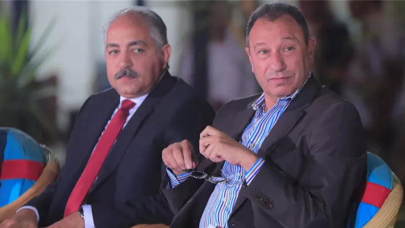 الخطيب يرد على شائعة خلافه مع العامري فاروق