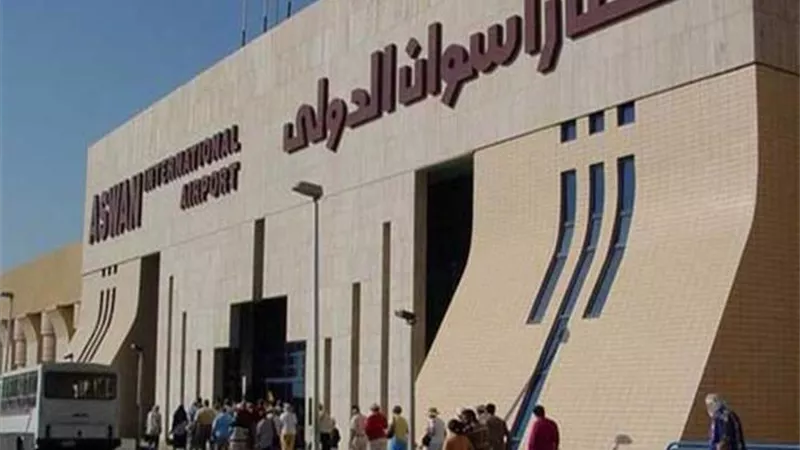 ضبط محاولة تهريب قطع أثرية بمطار أسوان