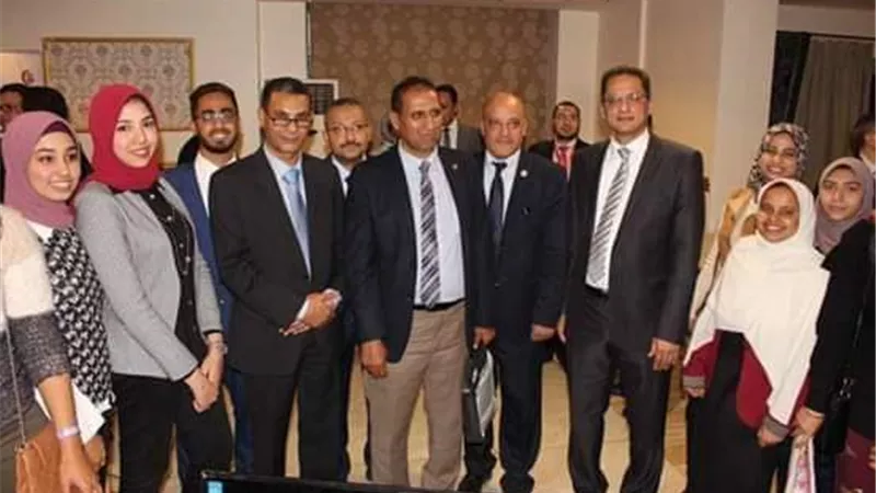 كلية طب جامعة أسوان تكرم المراكز الاولي بمؤتمر شباب الباحثين