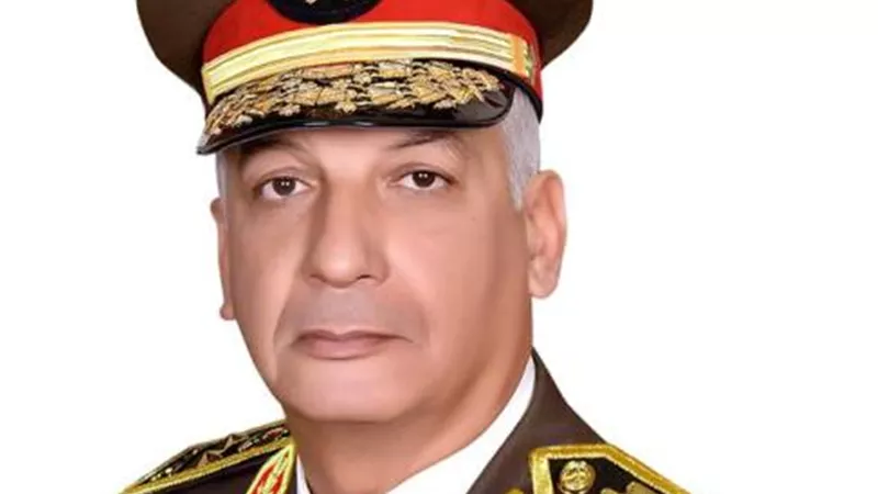 القائد العام ينيب قادة الجيوش والمناطق لوضع أكاليل الزهور على النصب التذكارى للجندى المجهول