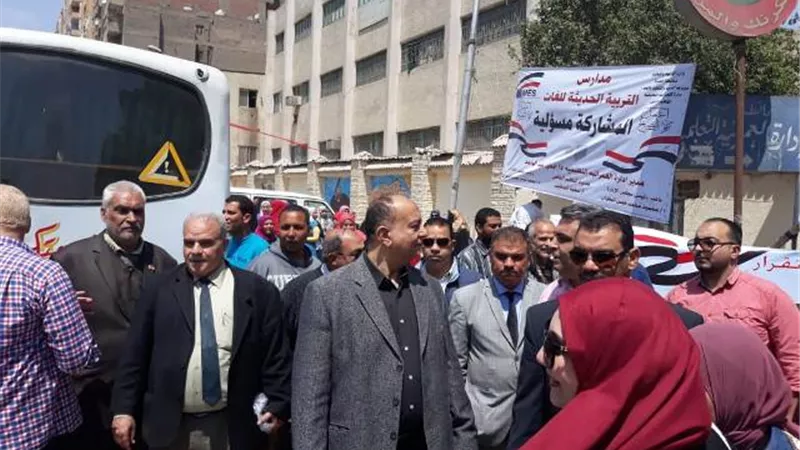 مشاركة قوية للعاملين بالمدارس الخاصة فى اليوم الثالث للاستفتاء على التعديلات الدستورية.. صور