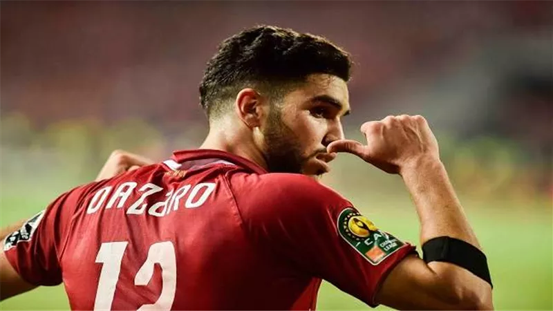 أزمة قوية تهدد وليد ازارو قبل امم افريقيا