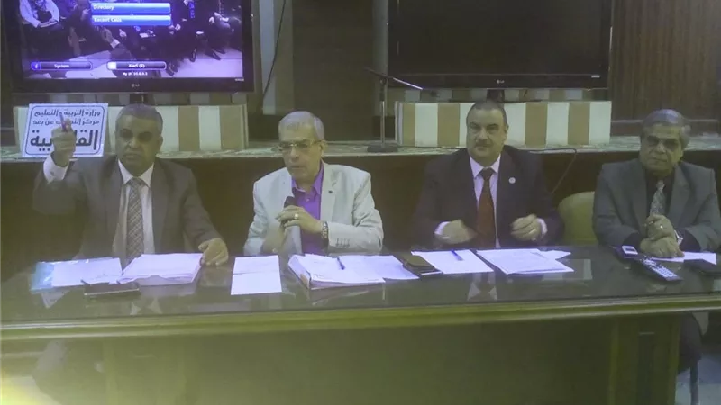 القليوبية تتابع حالة التابلت بالمدارس قبل امتحانات الصف الاول الثانوي