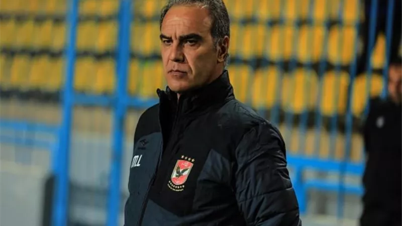 لاسارتى يرفض استمرار ثلاثى الاهلى مع الفريق