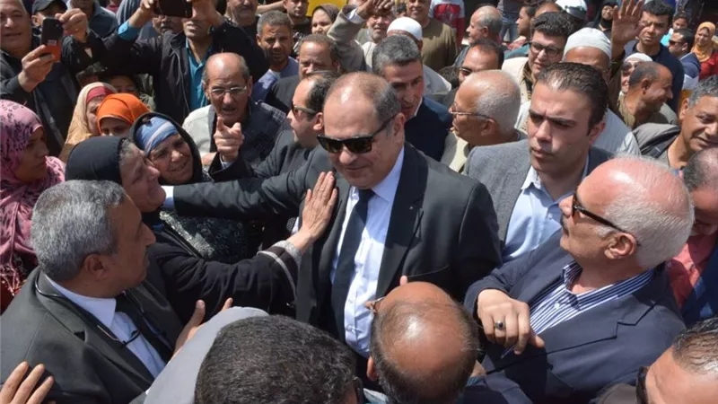 محافظ الغربية يتابع إنتظام العمل فى لجان الإستفتاء بقرى مركز طنطا وكفرالزيات وبسيون ..صور وفيديو