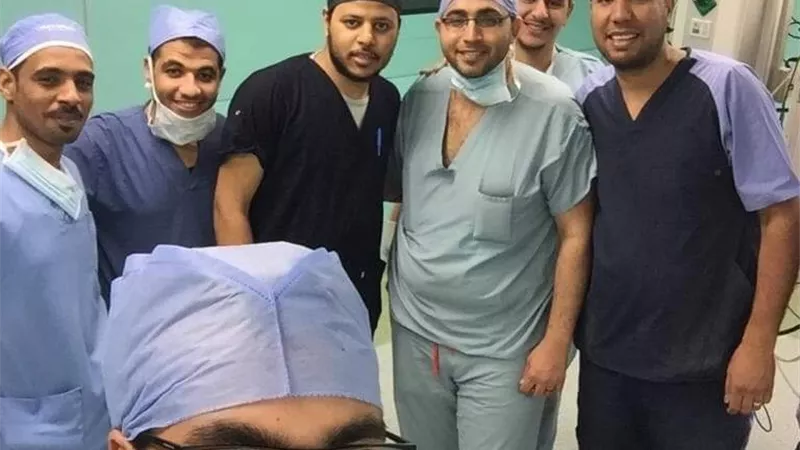 جراحة نادرة بقسم المسالك بالمستشفي الجامعي بأسوان
