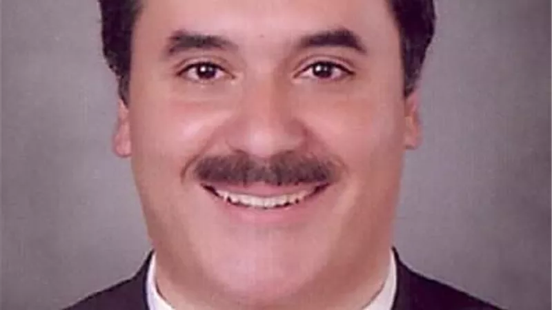 جائزة الدولة للدكتور أحمد السقا بطب القناة