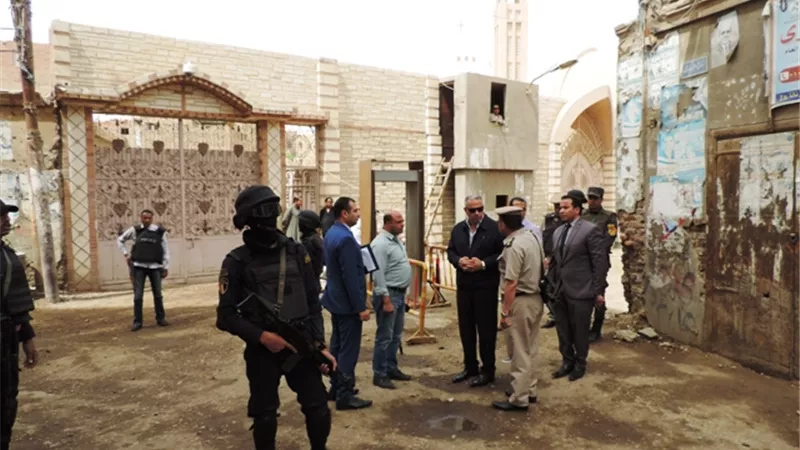 مدير أمن الفيوم يتفقد الكنائس والأديرة بالصور