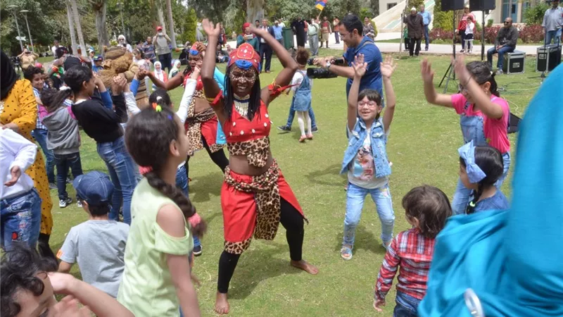 مهرجان الطبول من اجل السلام يشعل حماس جمهور متحف الطفل