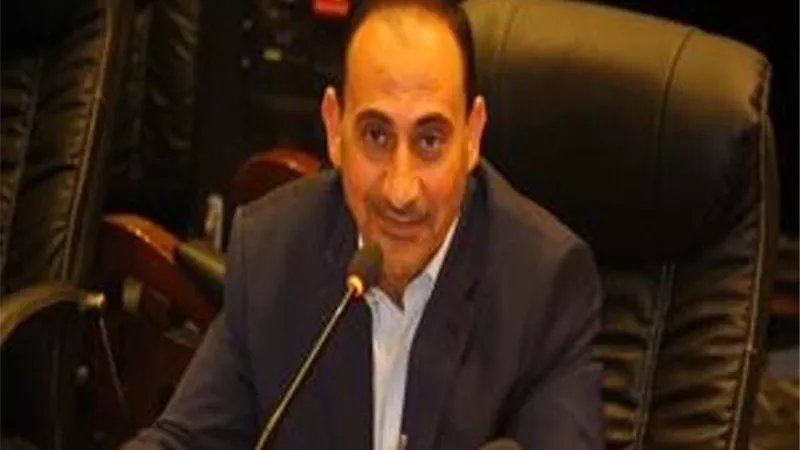 وكيل نقل النواب يطالب بوضع خطة لاستبدال الأتوبيسات القديمة باخرى تعمل بالغاز أو الكهرباء