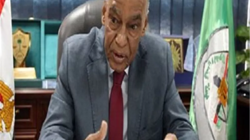رئيس قضايا الدولة يهنيء البابا تواضروس بعيد القيامة