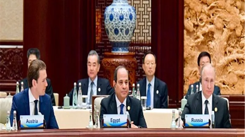 السيسى: مصر وضعت استراتيجية طموحة لتكون مركزاً اقليمياً للطاقة