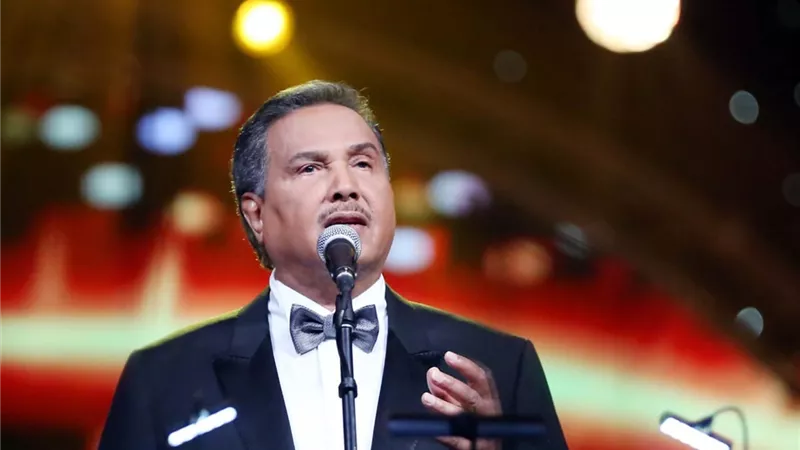 محمد عبده يطرب جمهور الأوبرا بألحان الموسيقار طلال