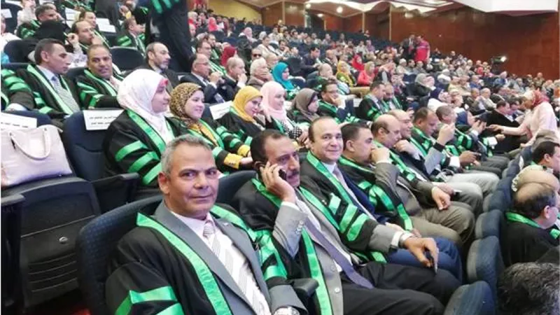 جامعة كفرالشيخ تكرم الباحثين وأعضاء هيئة التدريس فى عيدها ال13