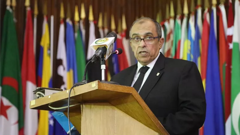 وزير الزراعة يهنئ الاقباط بمناسبة عيد القيامة المجيد
