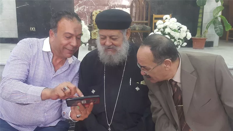 رئيس مدينة قويسنا والجمعيات الاهلية فى مقدمة المهنئين بعيد القيامة المجيد
