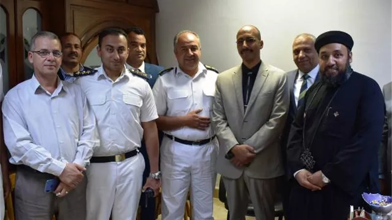 قيادات جهاز الشروق يهنئون الإخوة المسيحيين بعيد القيامة المجيد.. بالصور