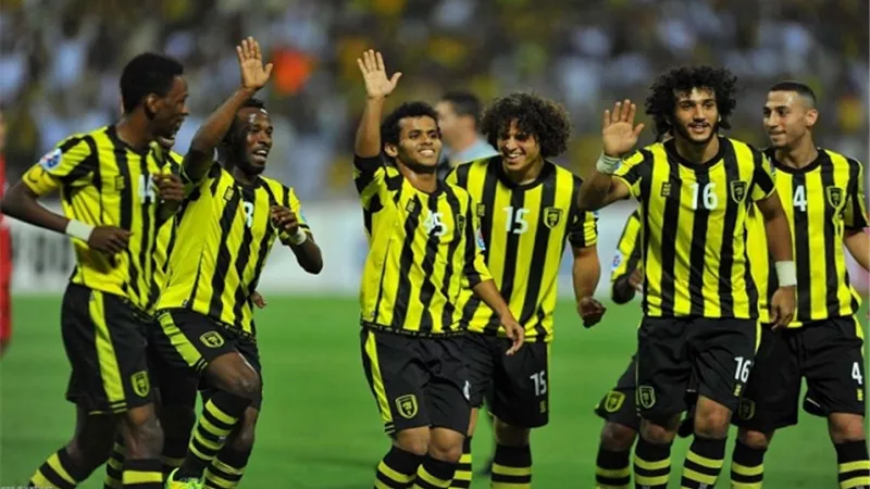 اتحاد جدة يقصي النصر ويضرب موعدا مع التعاون في نهائي الكأس