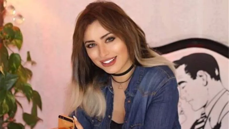 الفنانة التونسية: مرضى الخطير صورنى المهدى المنتظر.. صور