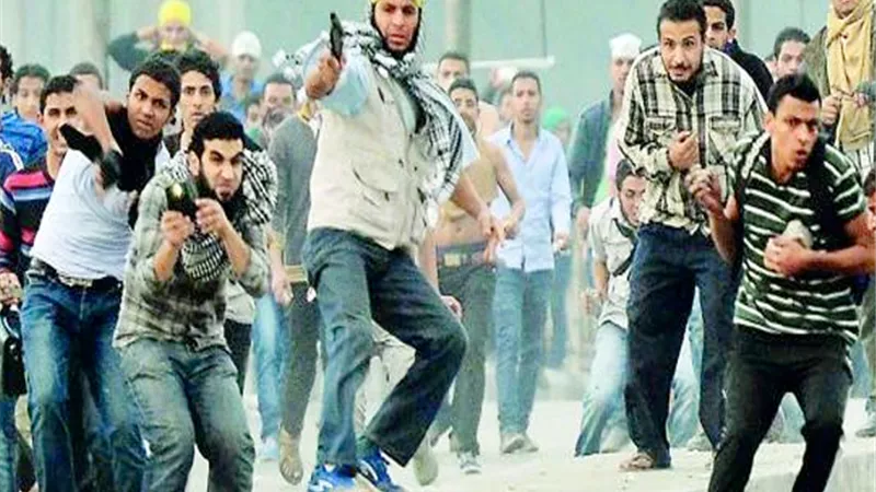 عمرو أديب يكشف المصادر السرية لتمويل عناصر الإخوان وتجنيد الشباب لنشر العنف والفوضى فى مصر.. فيديو