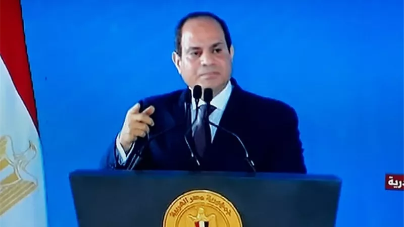 السيسى : نتحري الصدق مع عمال مصر و نسعى دائما للمصارحة