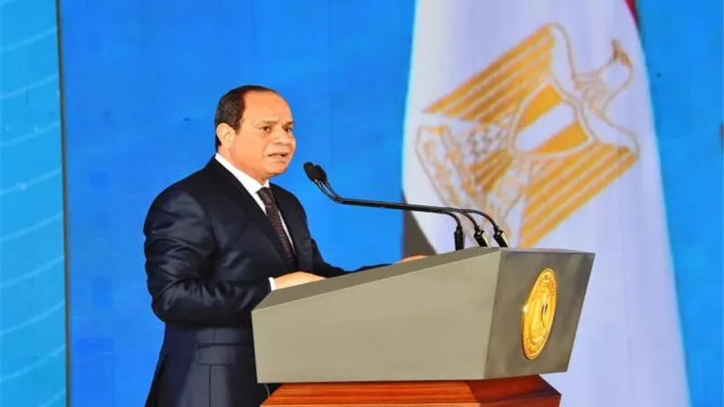حدث فى احتفال العمال بعيدهم:استقبلوا السيسي بـ
