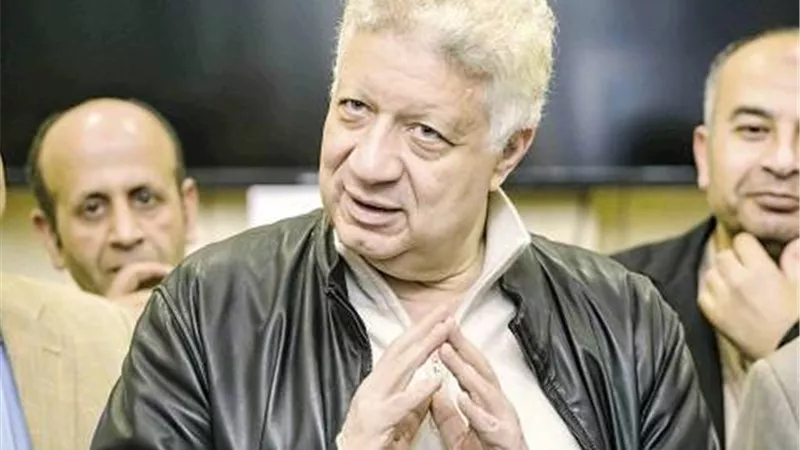 مرتضى منصور يحتفل بتتويج يد الزمالك بالدوري.. ويصرف جميع المستحقات