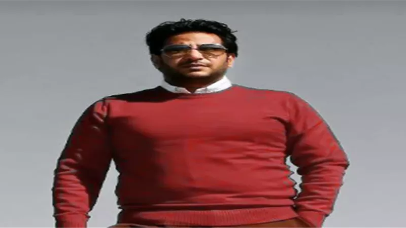 هداج يشيد بـ