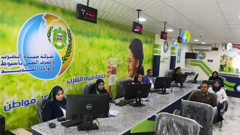 رئيس مياه أسيوط يفتتح مركزاً لخدمة العملاء بمنطقة صدفا
