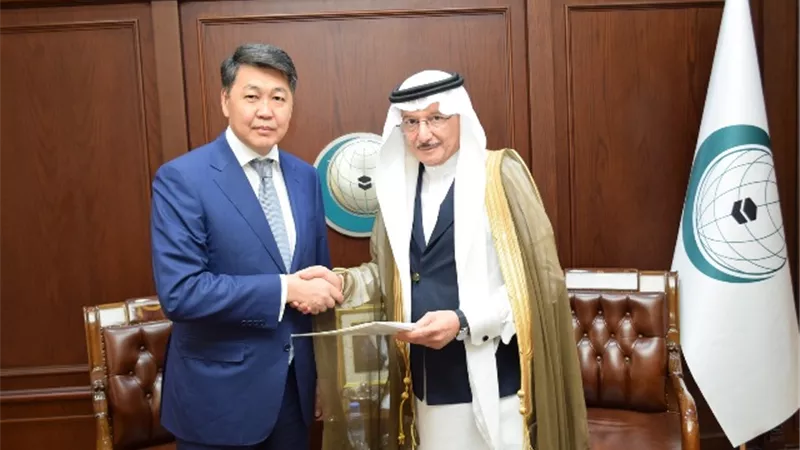 الأمين العام لمنظمة التعاون الإسلامي يتسلم أوراق اعتماد الممثل الدائم لكازاخستان