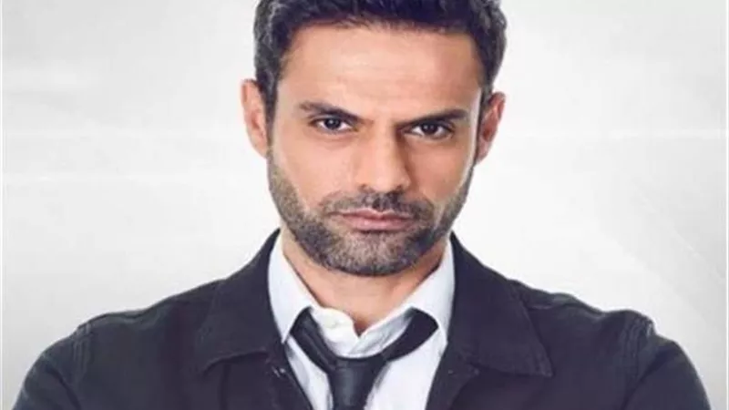 أمير طعيمة يعلق على هزيمة محمد صلاح أمام برشلونة