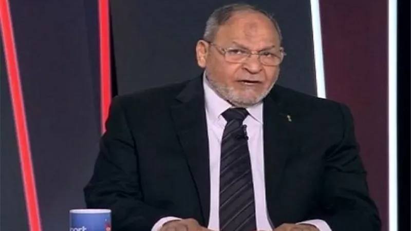 طه إسماعيل: الأهلي الأقرب للدورى