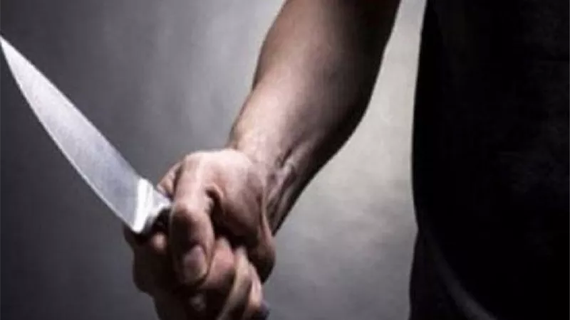بائع يمزق جسد زميله في مشاجرة بسبب فرش البضائع ببنها